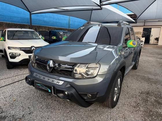 RENAULT DUSTER OROCH 2.0 16V HI-FLEX DYNAMIQUE AUTOMÁTICO RENAULT DUSTER OROCH 2.0 16V HI-FLEX DYNAMIQUE AUTOMÁTICO